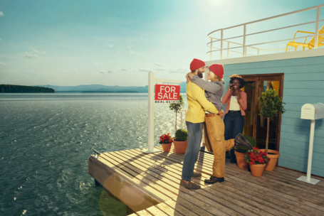 SAILOR REALTOR CA SHOT 02 037 2