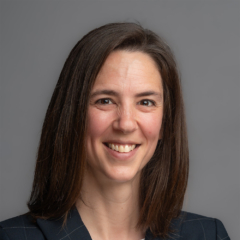 Linnea Vandenberghe headshot